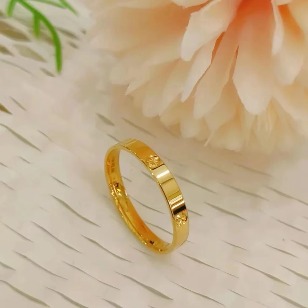 Chow Tai Seng/周大生轻奢情侣时尚经典足金戒指（中号镜面）光面