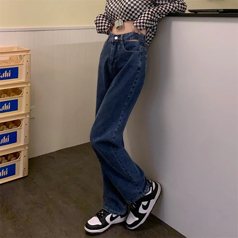 现货复古高腰百搭修身显瘦牛仔裤女春秋直简镂空设计感直筒裤