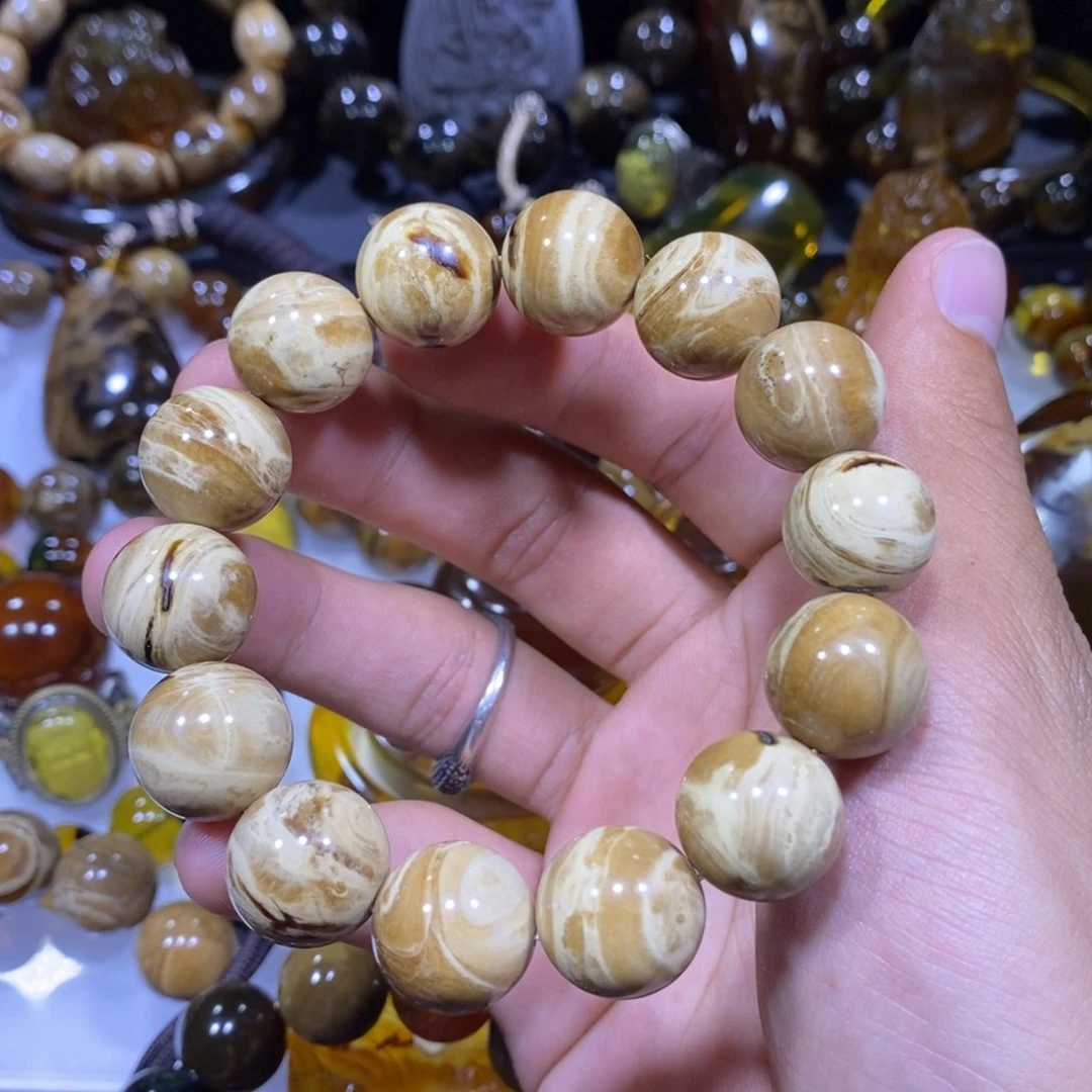 琥珀珠宝奇石未镶嵌