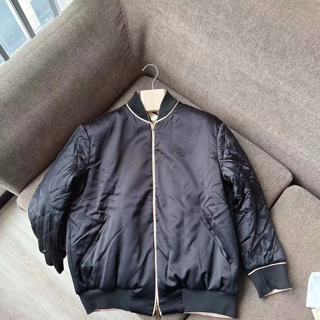 全新未使用 FENDI/芬迪 /拼色棒球领拉链长袖夹克外套/公价32500
