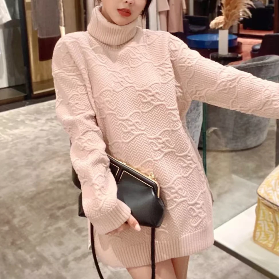 全新未使用 FENDI/芬迪 /针织凸纹图案高领合身毛衣/36/38码