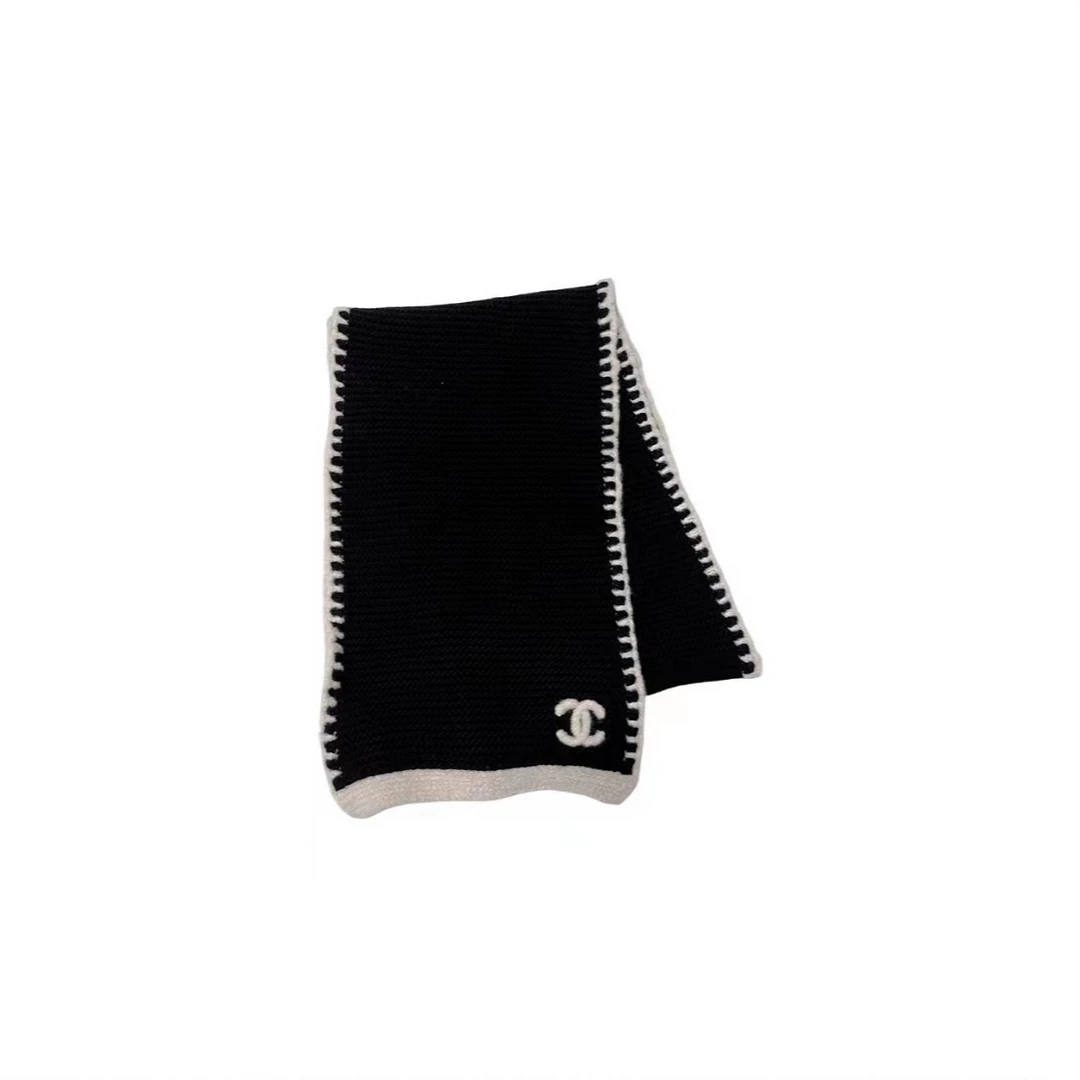 全新未使用  Chanel/标志细节绒线围巾
