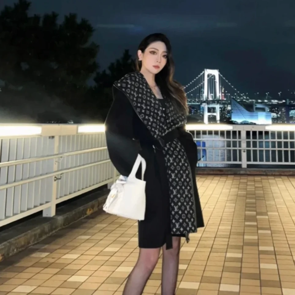 全新未使用  Louis Vuitton/羊毛短款裹身大衣/公价46000/34码