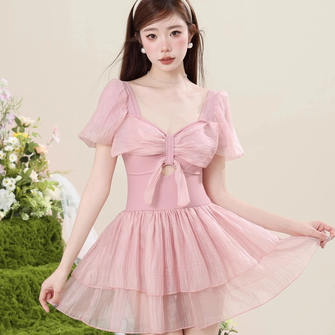 连体泳衣女2023新款爆款泡温泉保守显瘦遮肉遮肚平角裙式时尚泳装