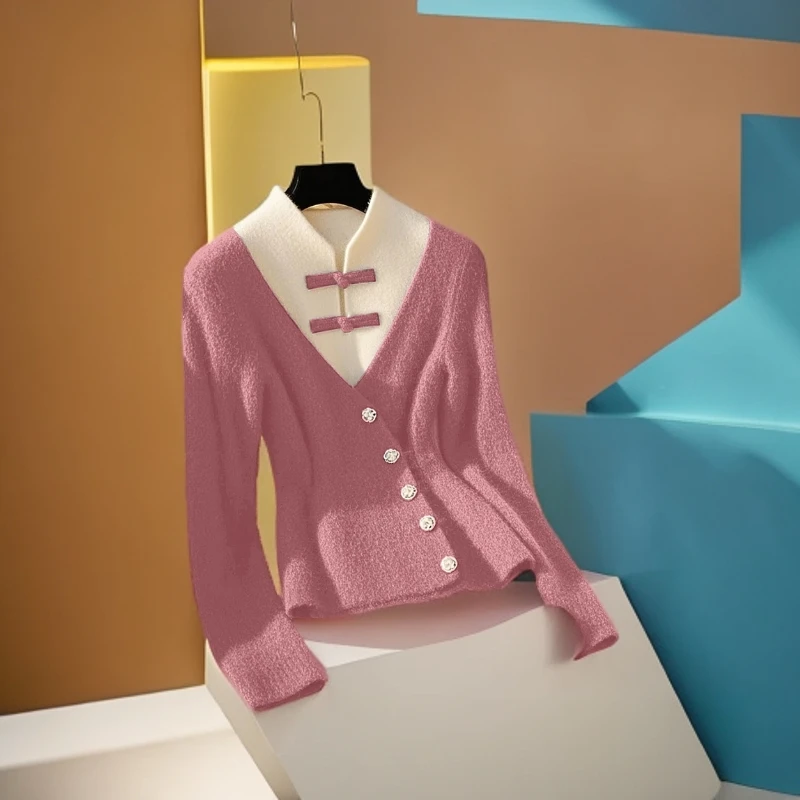 2024年冬季高级感洋气设计感小香风上衣新中式国风粉色假两件毛衣