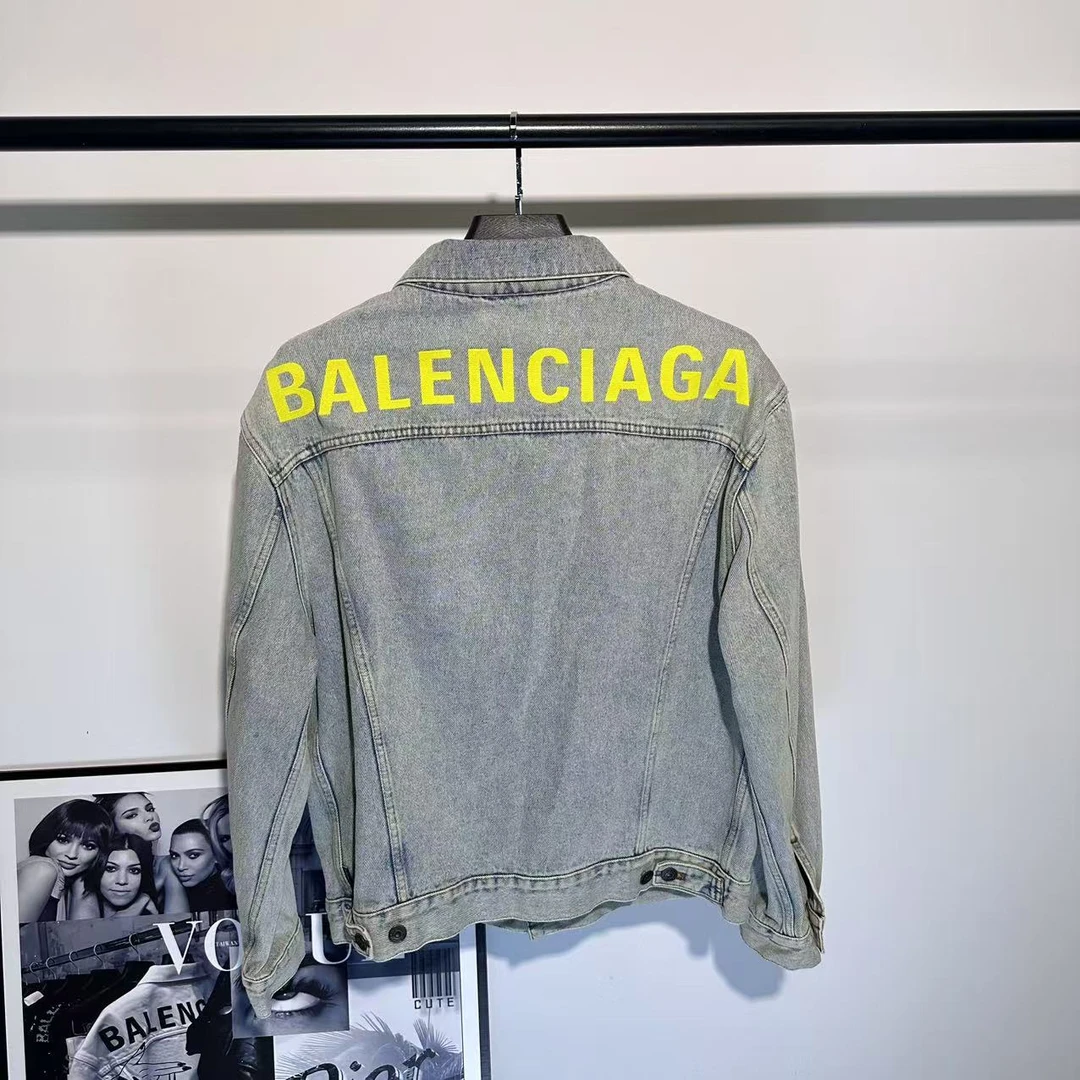 99新 Balenciaga/巴黎世家 背后荧光字母夹克/46码