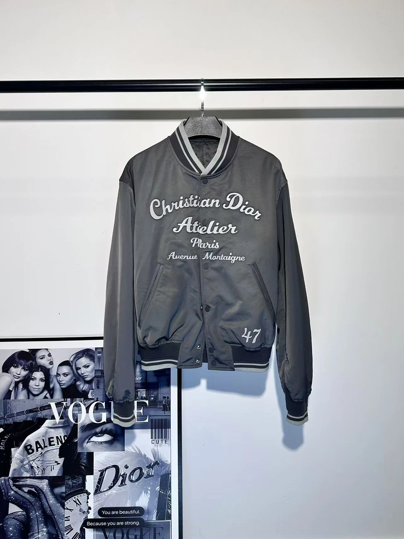 全新未使用 DIOR/迪奥 字母印花休闲夹克外套/44码