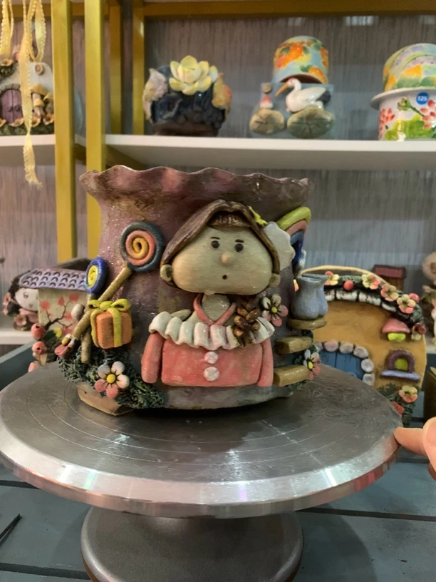 陶然品牌棒棒糖女孩花盆(全新无瑕)