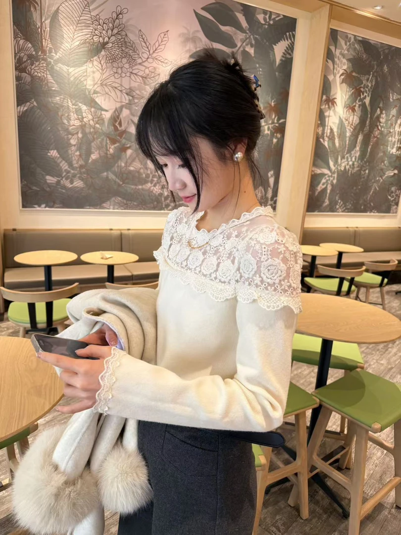 蕾丝领精致毛衣20241209