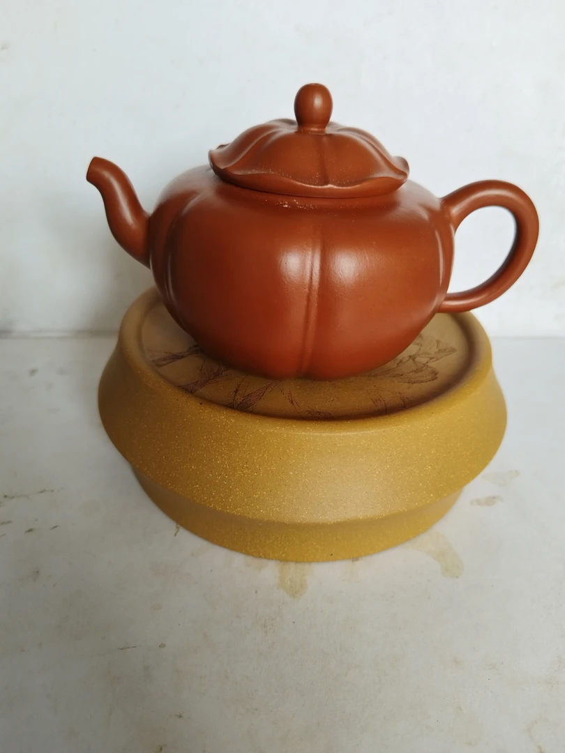 金荷壶，金黄朱泥，150cc