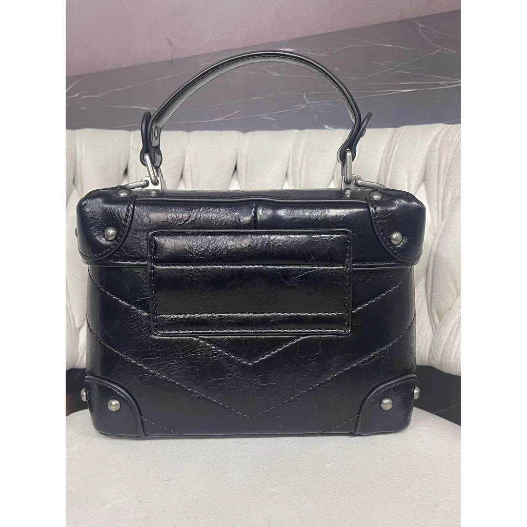 姝宴真皮女包斜纹黑色小盒子