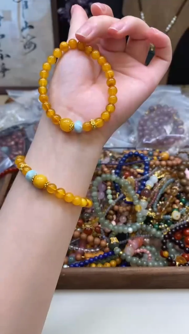 【闪购商品】蜜蜡手链未镶嵌263手串