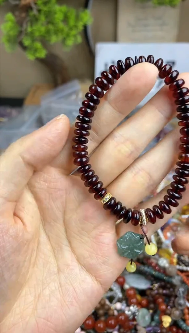 【闪购商品】血珀手链未镶嵌252手串