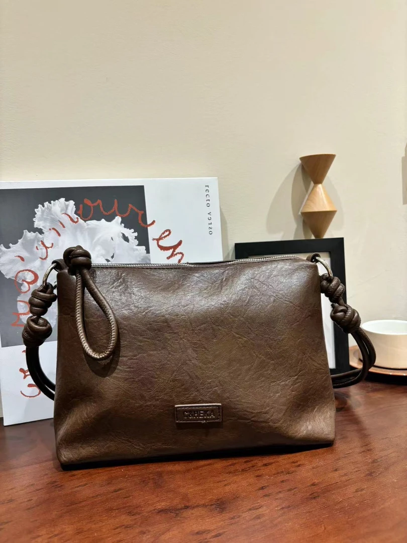 包包女今年流行爆款2025新款春夏复古单肩包小众韩版百搭托特包