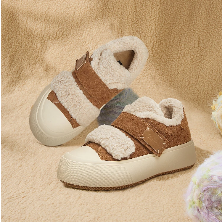 百思图2024冬季新款商场同款时尚运动板鞋加绒女休闲鞋I7595DM4