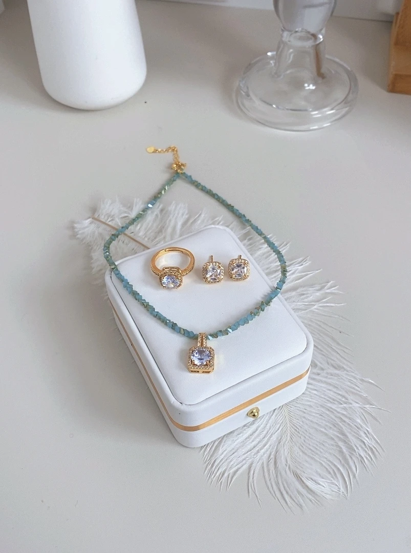 钛钢亚克力项链 三件套