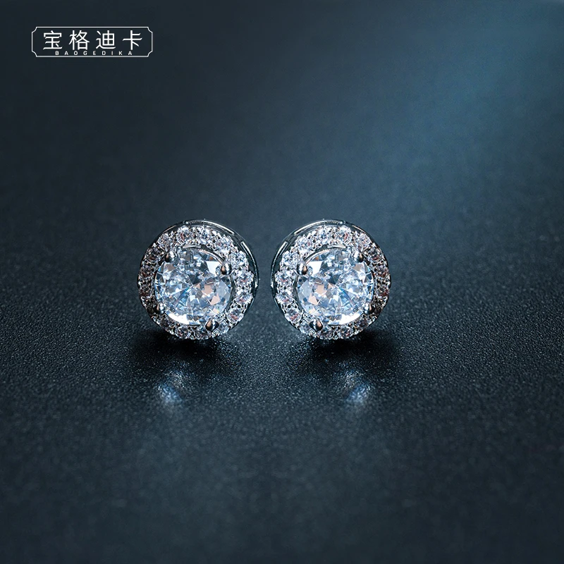 宝格迪卡 铜合金合成锆石耳饰 2克拉圆包款合成立方氧化锆耳钉XX