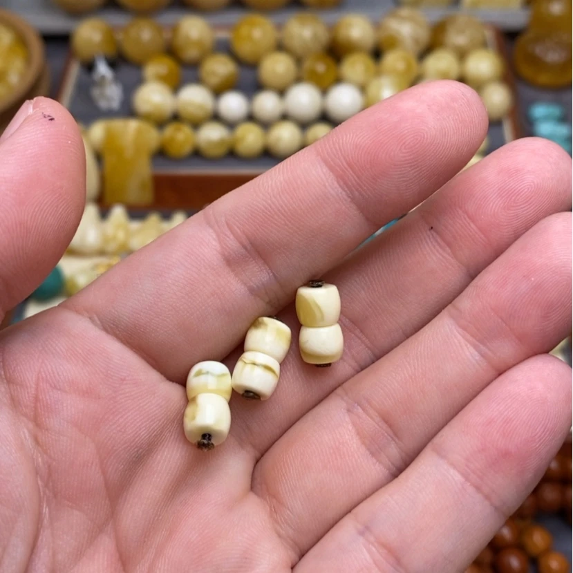 【闪购商品】蜜蜡裸石未镶嵌好*聊
