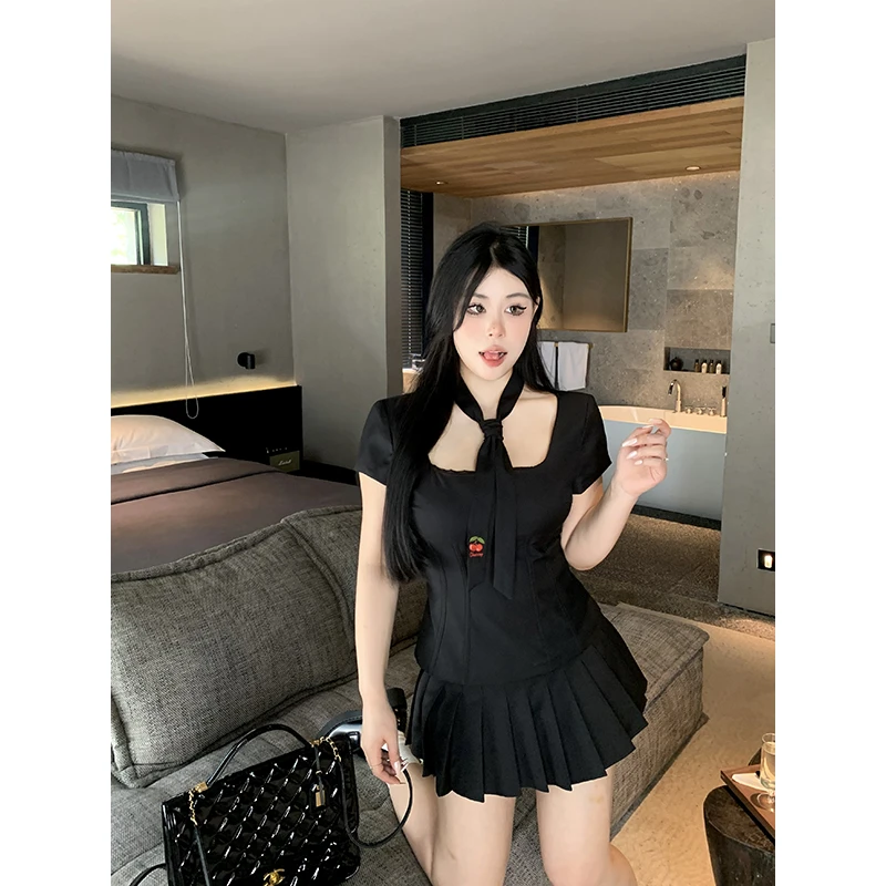 黑泽玄七微胖mm2023夏季新款高腰两件套裙装女98232CS4222/B7959