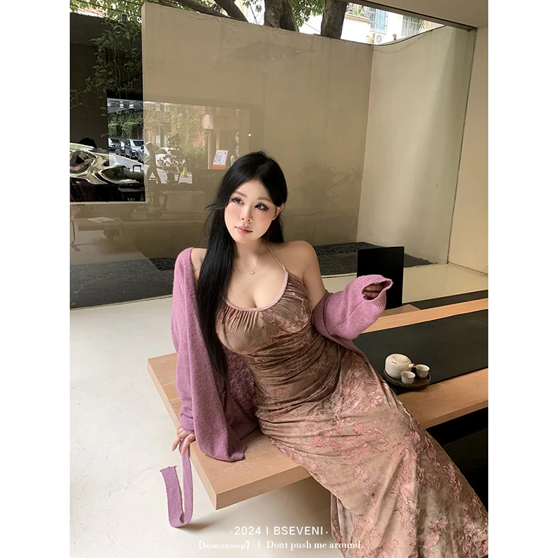 黑泽玄七连衣裙新款微胖收腰显瘦老钱风金丝绒吊带长裙女