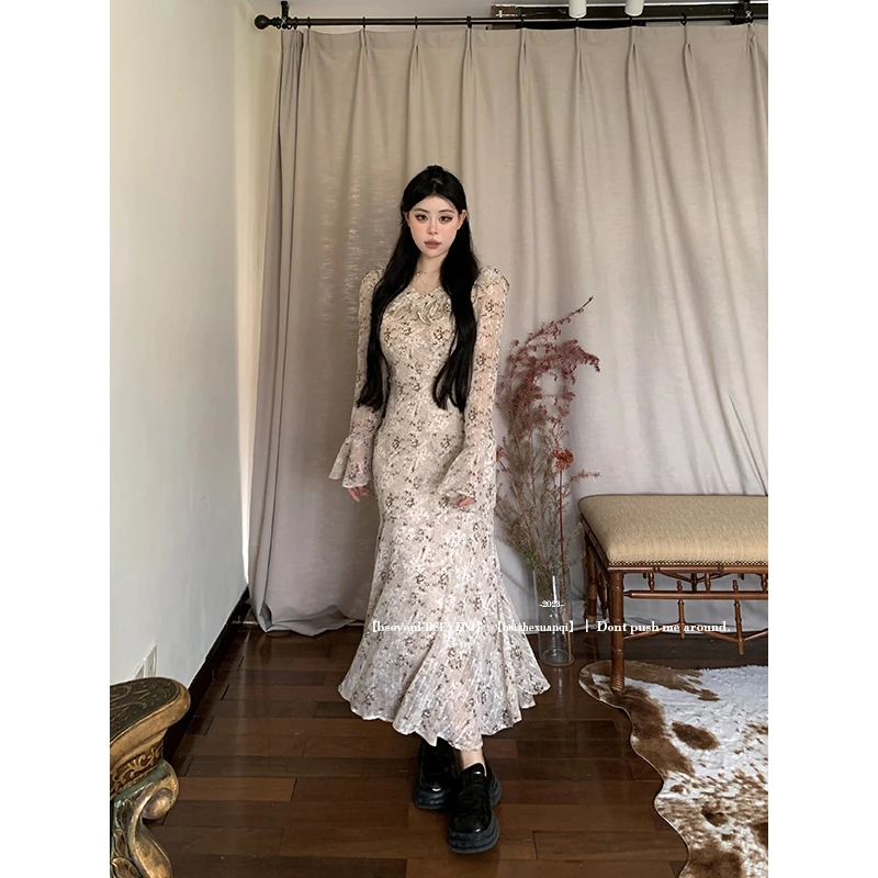 黑泽玄七微胖mm2023秋季新款连衣裙显瘦碎花鱼尾裙女98233L2325