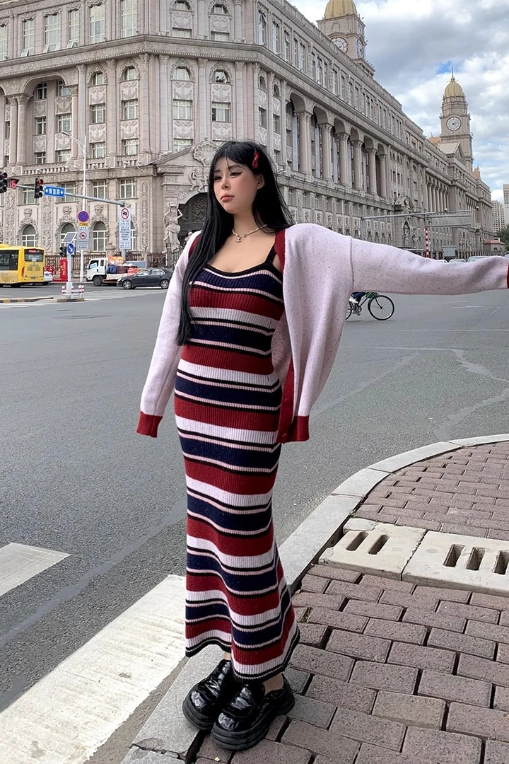 黑泽玄七微胖mm2023秋冬新款条纹连衣裙气质显瘦开衫两件套女