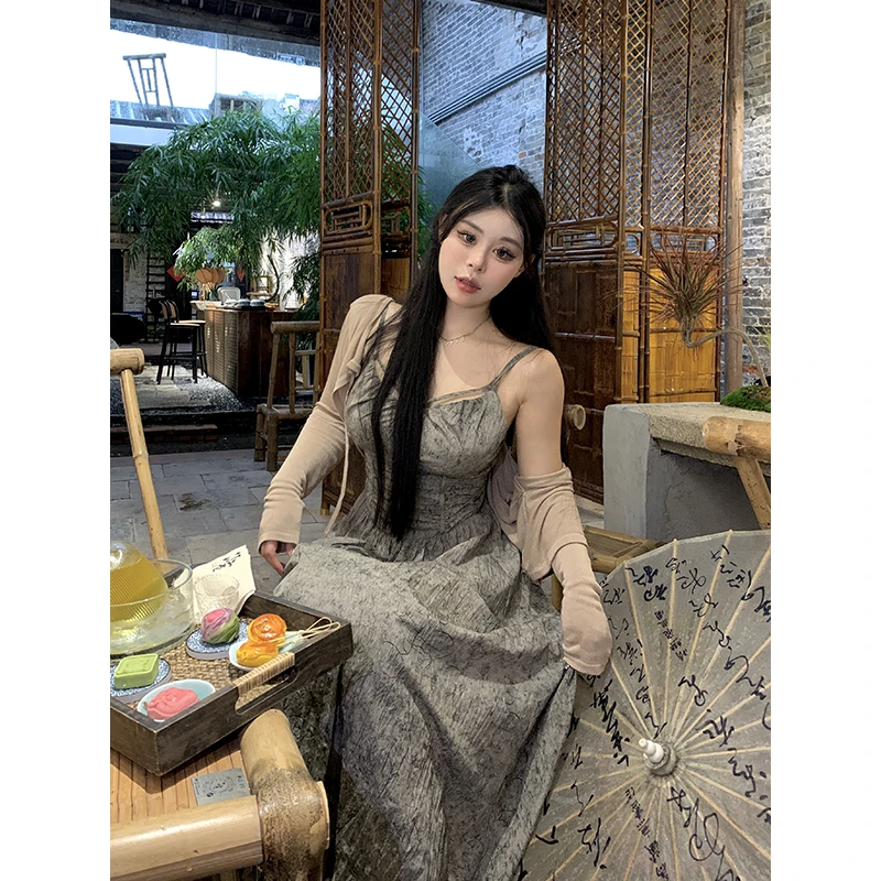 黑泽玄七微胖mm2023早秋新款垂坠感褶皱感吊带裙女 98233L4986