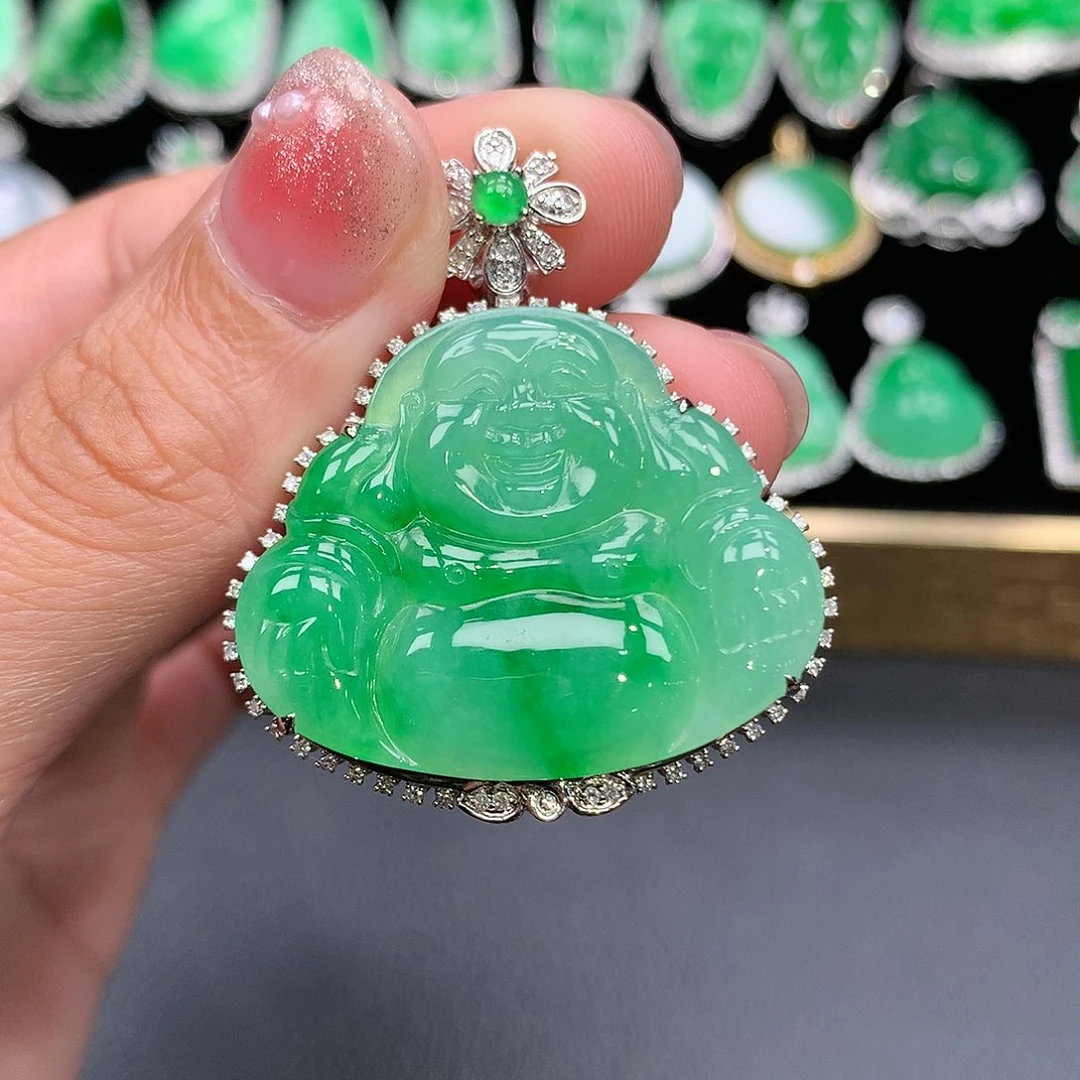 翡翠吊坠(赠链)18K金镶嵌