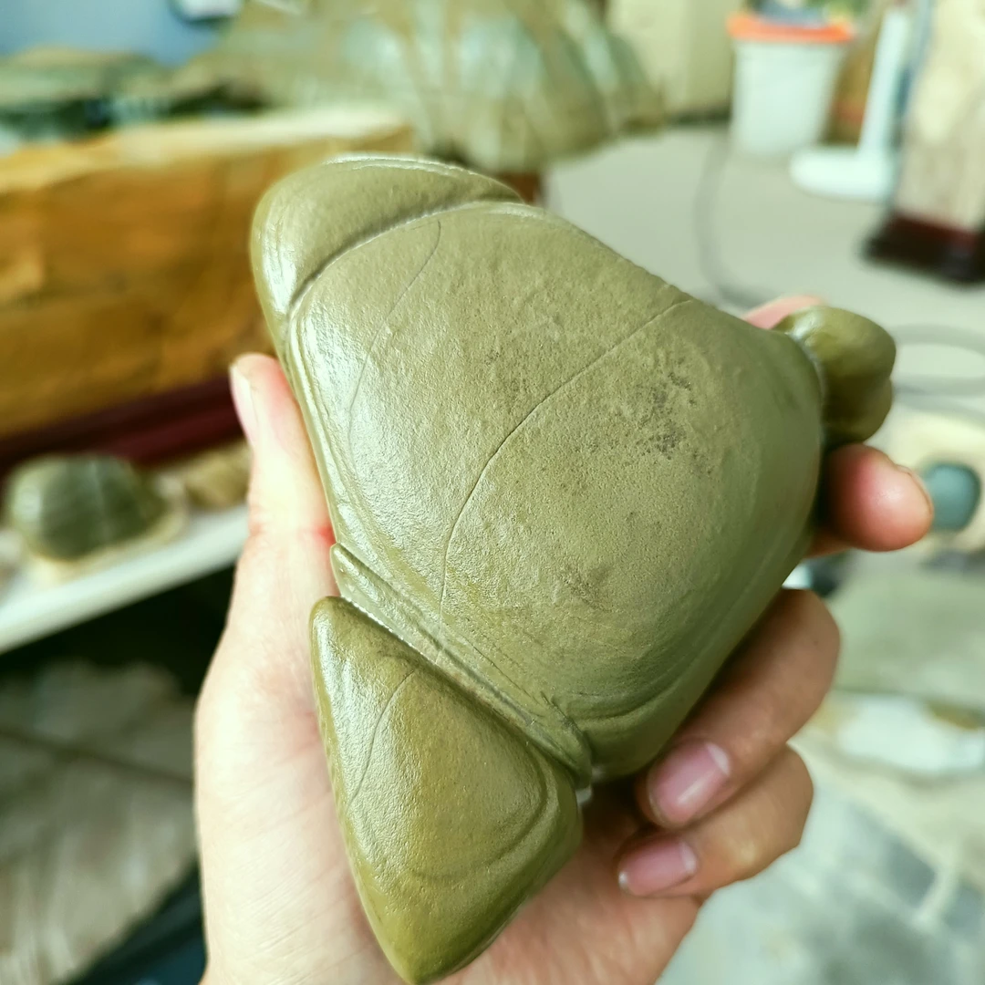 松花石摆件手把件呱呱来财