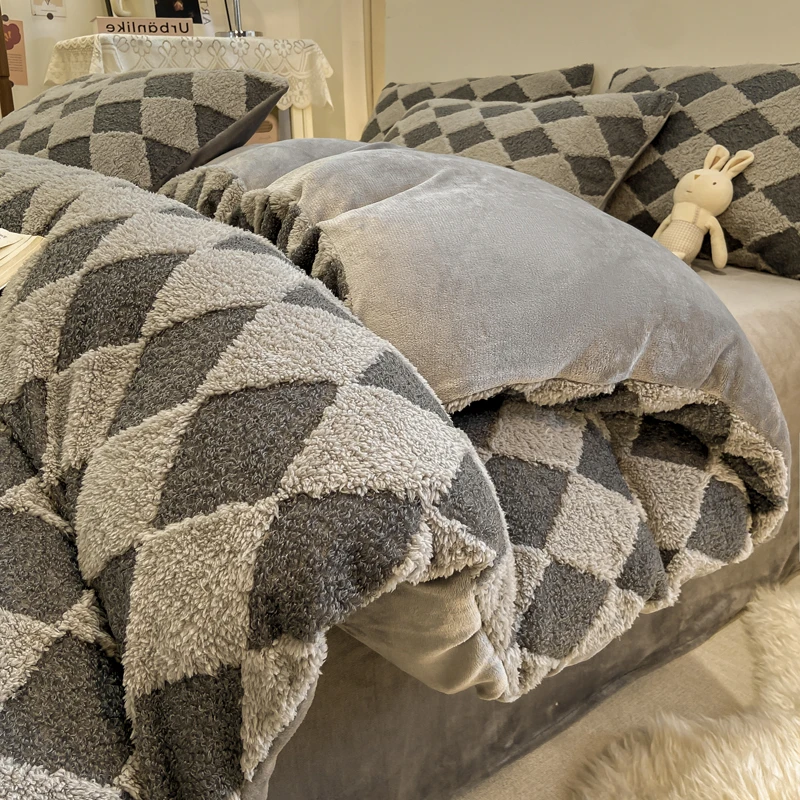 加厚牛奶绒暖冬四件套床上用品被罩床单珊瑚绒被套三件套防寒床品