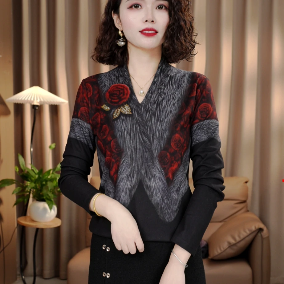 秋冬新款玫瑰红高端印花女显瘦显白百搭减龄气质时尚套头上衣