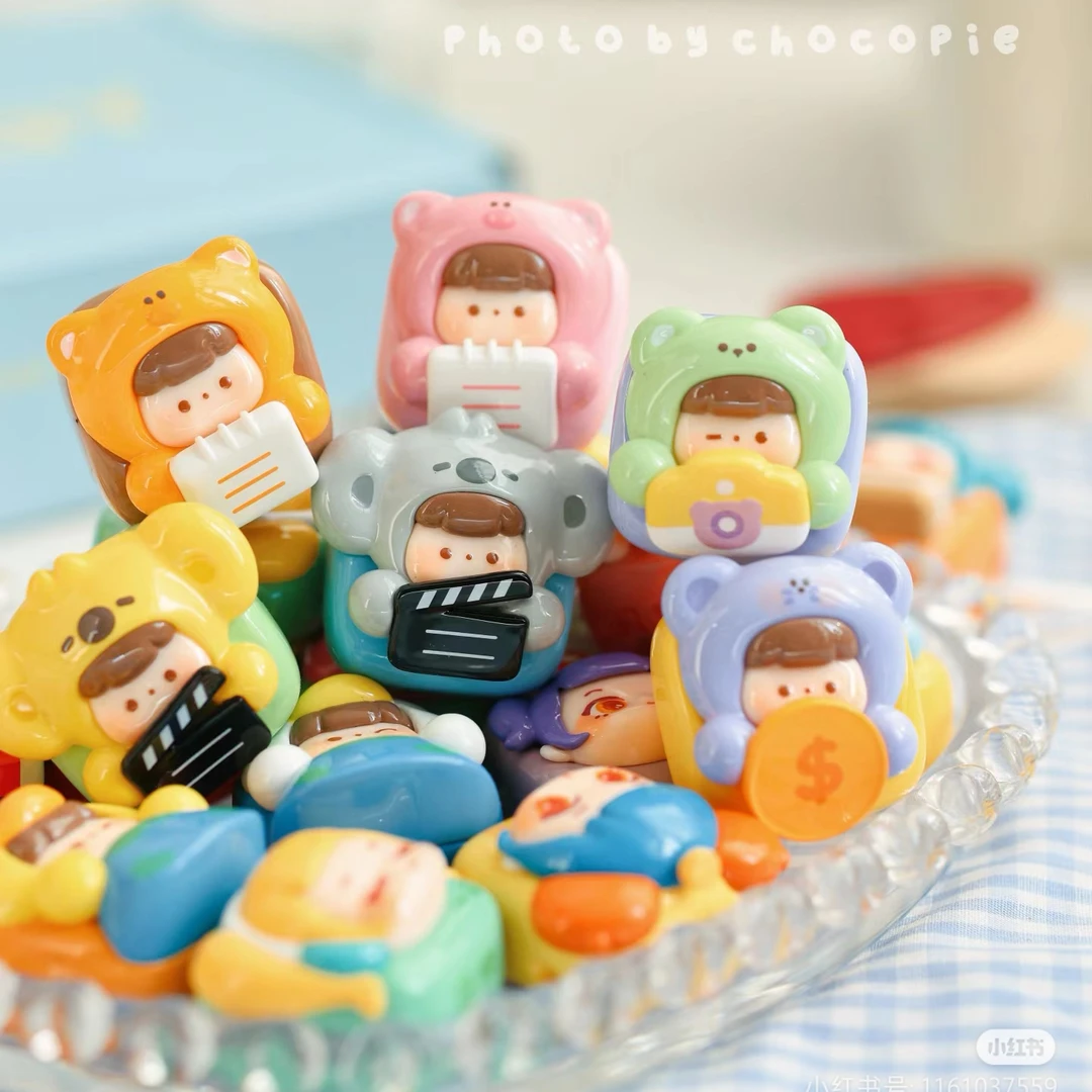 又梨×肉肉酱联敲萌出机萌粒盲盒潮玩摆件
