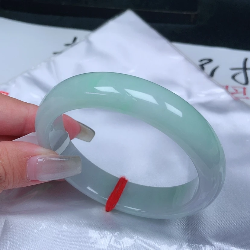 【闪购商品】翡翠手镯未镶嵌，