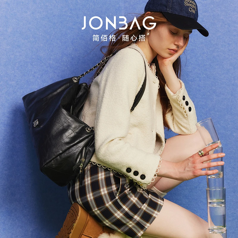 简佰格大号流浪枕头单肩包2025新款油蜡皮大容量hobo包送妈妈
