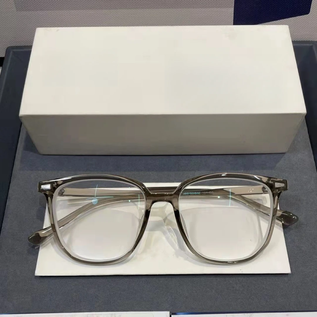 小红书温柔百搭平光透茶色眼镜框可配近视防蓝光度数显白大脸显瘦