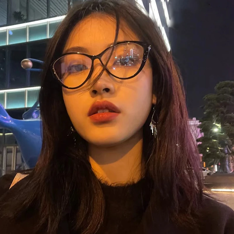 个性猫眼眼镜女黑框素颜复古摩登防蓝光辐射平光镜猫形近视眼镜女