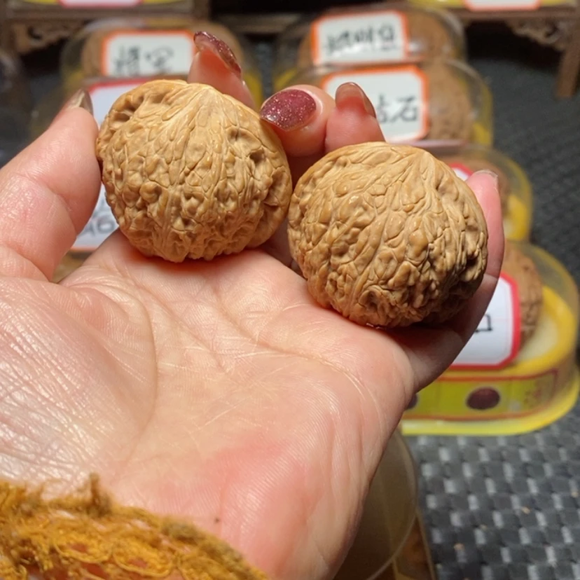 【闪购商品】文玩核桃吊坠戴**杂泥鳅