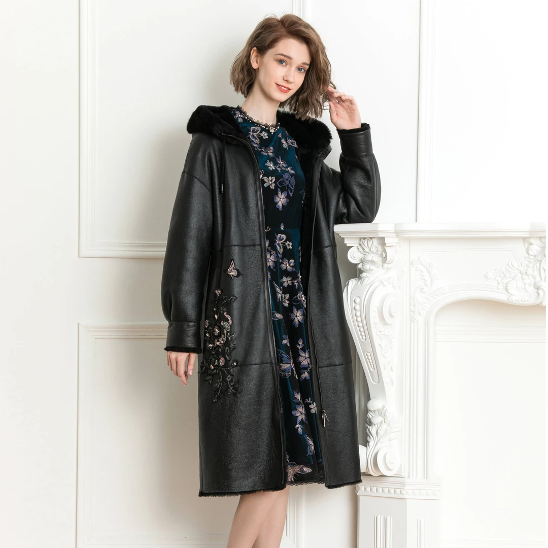 Pink Mary/时尚女士真皮连帽加厚秋冬冬季 PMAMW7403