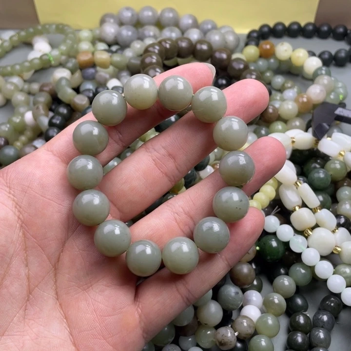 和田玉手串未镶嵌