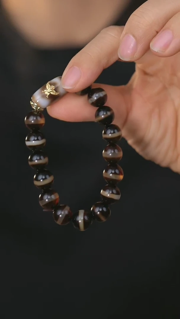 【闪购商品】玛瑙/玉髓手串未镶嵌。