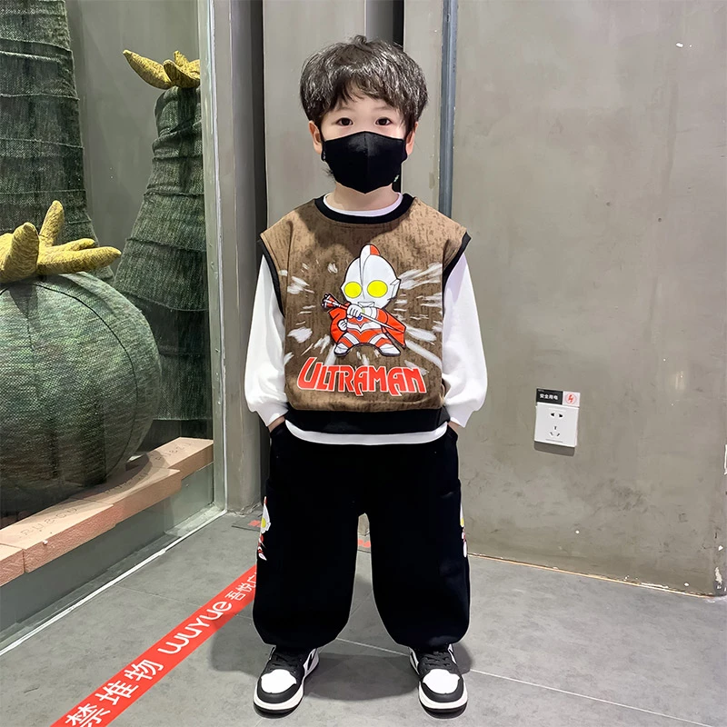 奥特曼男童秋季套装2024新款痞帅运动男孩长袖T恤马甲工装三件套