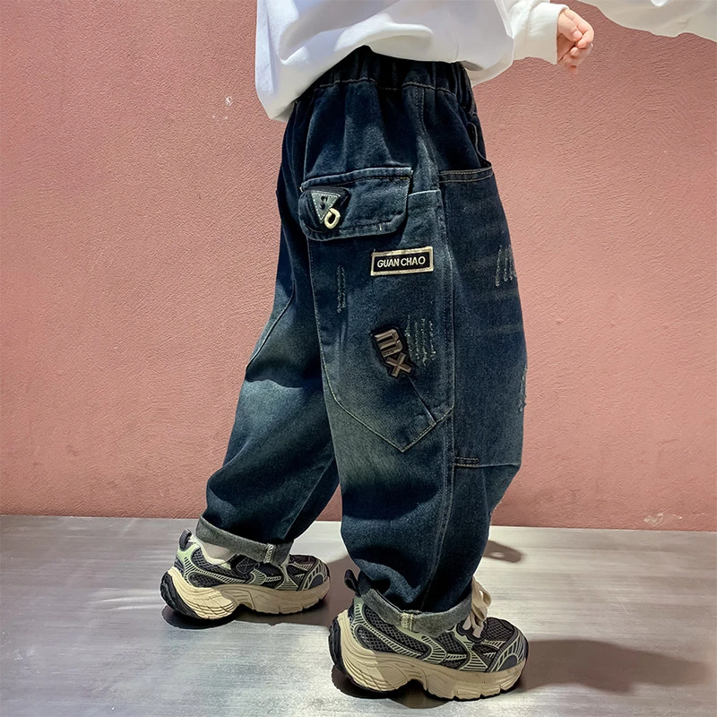 男童裤子春秋款2024新款儿童秋装牛仔裤修身长裤男孩秋季炸街时髦