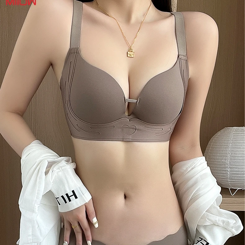 女小胸聚拢收副乳防下垂软支撑无钢圈大胸显小无痕文胸