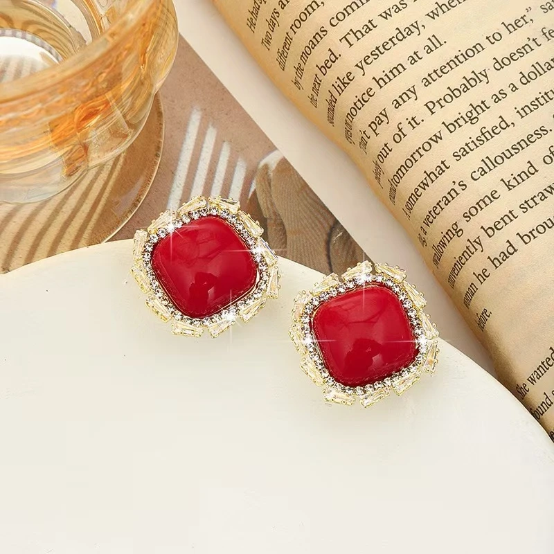 铜合金耳饰 方形耳钉韩国复古潮流耳环时尚搭勤耳百饰PT0281