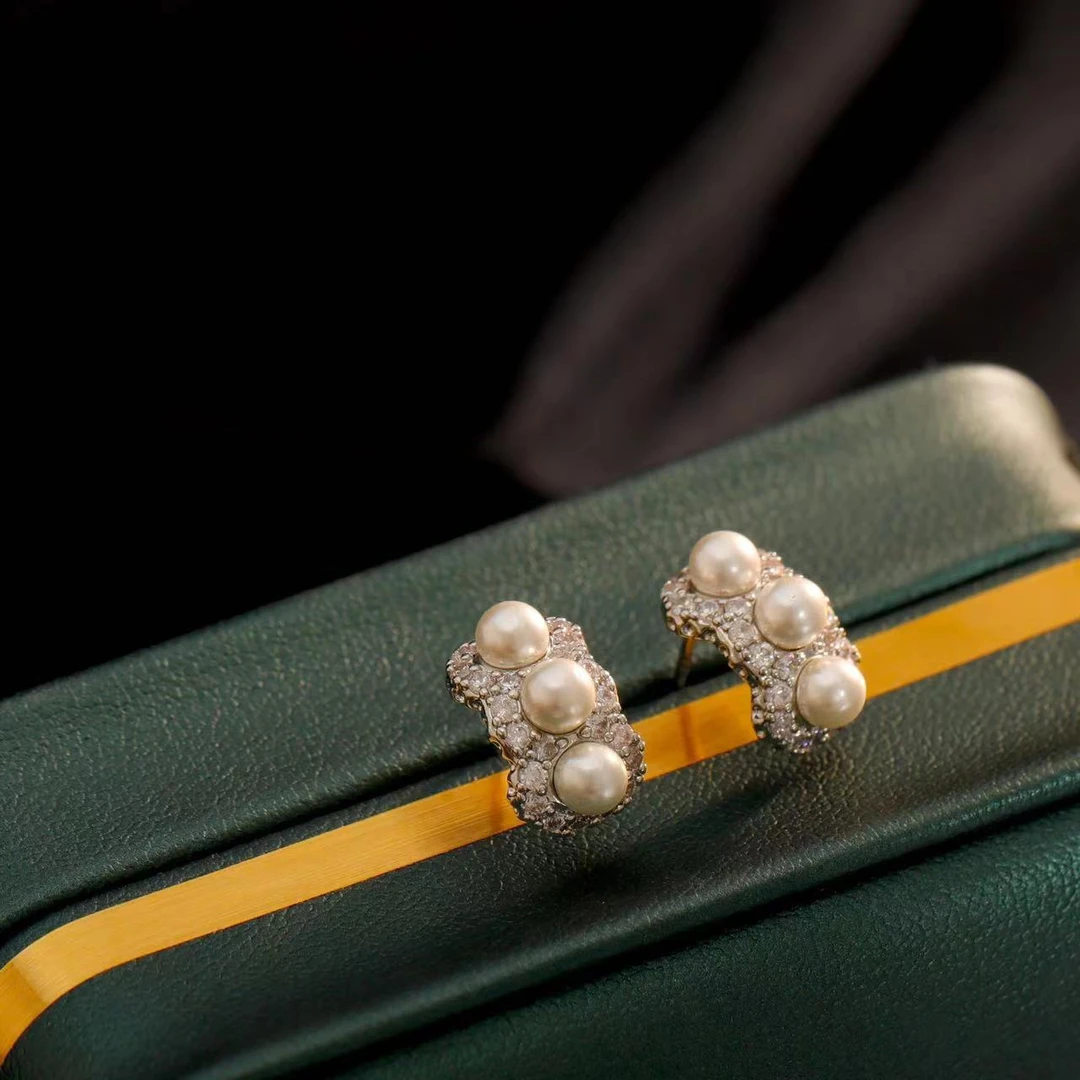 铜合金耳饰 轻奢耳钉ins小香风气质小巧耳环精致通勤耳饰PT0193