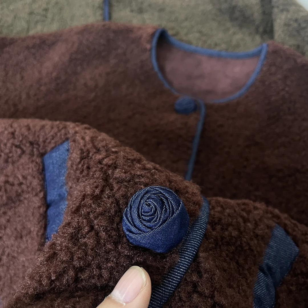 7243手工玫瑰花皮毛一体小香风外套秋冬休闲宽松单排扣上衣