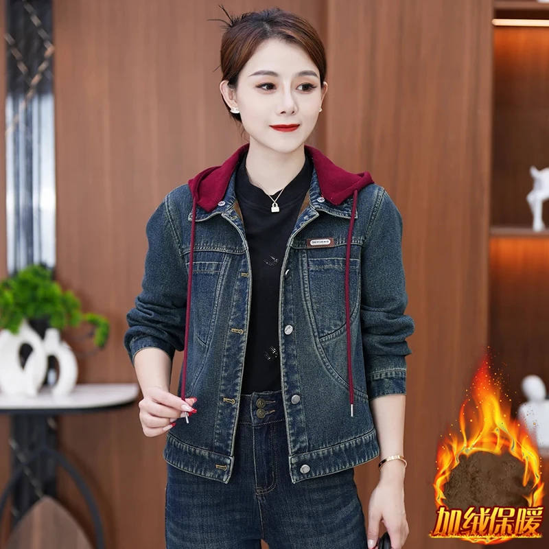 2024年冬季新款加绒加厚设计感牛仔连帽短外套女宽松休闲夹克上衣