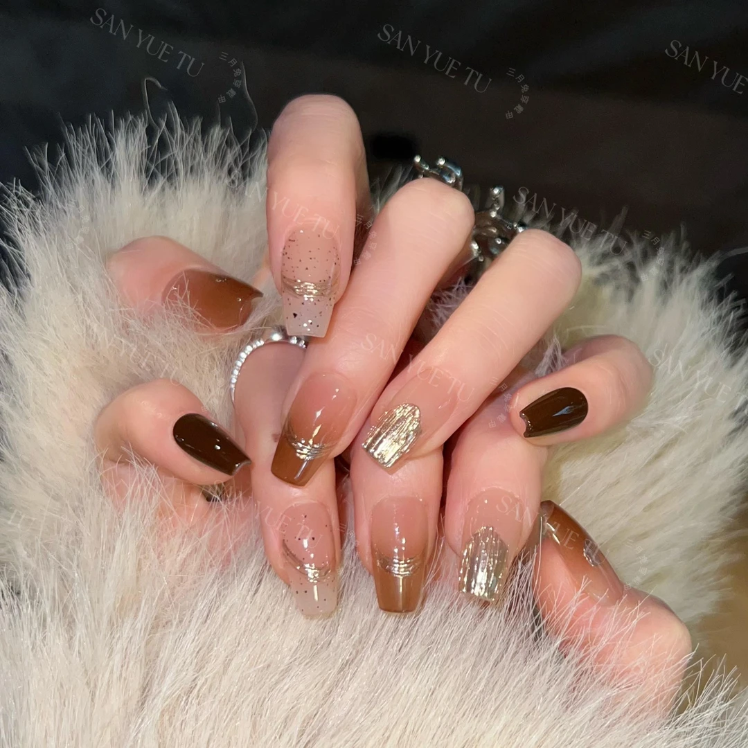 焦糖可可-三月兔纯手工穿戴式秋冬可穿戴显白指尖气质新年美甲