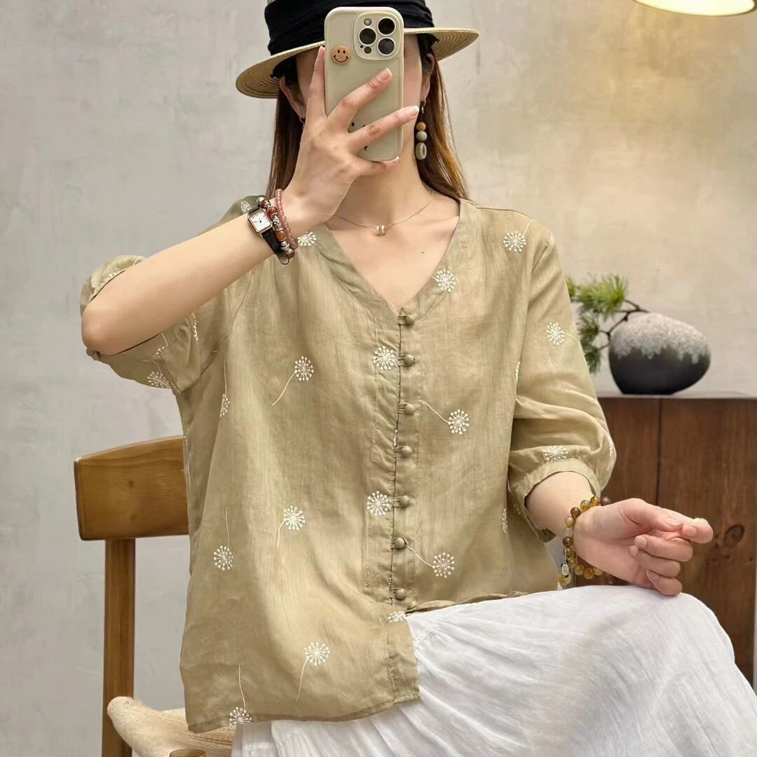 复古苎麻刺绣V领衬衫女夏新款文艺宽松百搭显瘦休闲上衣