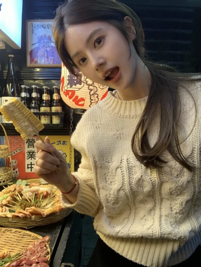 温柔风复工钩花毛衣女24新款秋冬慵懒风宽松显瘦针织衫收腰短上衣